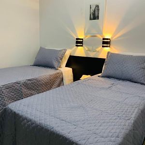 Habitación con 2 Camas Individuales